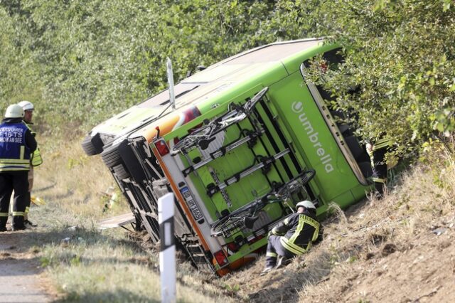 Γερμανία: Ένας νεκρός και 60 τραυματίες σε τροχαίο με λεωφορείο