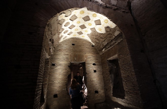Στο φως άγνωστη αίθουσα του “Χρυσού Οίκου” του Νέρωνα στη Ρώμη
