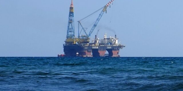 Και με στρατιωτικά μέσα η Ελλάδα να μην επιτρέψει γεωτρήσεις εντός της υφαλοκρηπίδας