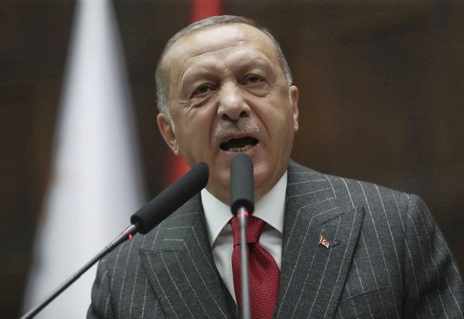 Ερντογάν σε Τούρκους ευέλπιδες: “Εσείς θα υπερασπιστείτε τα δικαιώματά μας στο Αιγαίο”
