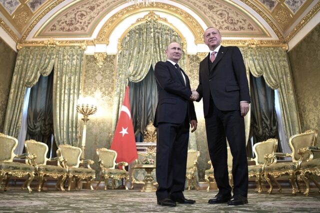 Ερντογάν σε Πούτιν: Τα πλήγματα στην Ιντλίμπ πλήττουν την τουρκο-ρωσική συνεργασία