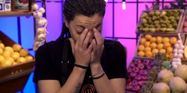 MasterChef: Η αποχώρηση, η απέραντη συγκίνηση και η πρόταση του Πάνου Ιωαννίδη