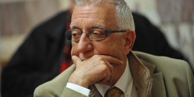 Νικήτας Κακλαμάνης: “Θα διευκόλυνε αν ο Παπαθανάσης δημοσίευε τον διακανονισμό” – Τι είπε για νερό και τρίτες εκλογές