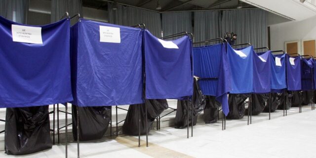 Σε δύο σχολεία των Εξαρχείων ξαναψηφίζουν ελέω της κλεμμένης κάλπης