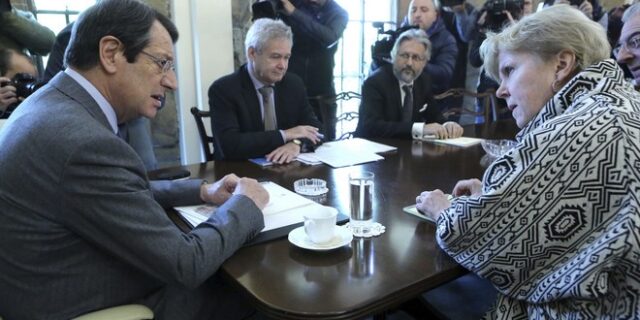 Την επανέναρξη των συνομιλιών για το Κυπριακό “ψήνει” η Λουτ
