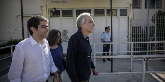 Απάνθρωπες συνθήκες στη νοσηλεία του καταγγέλλει ο Κουφοντίνας