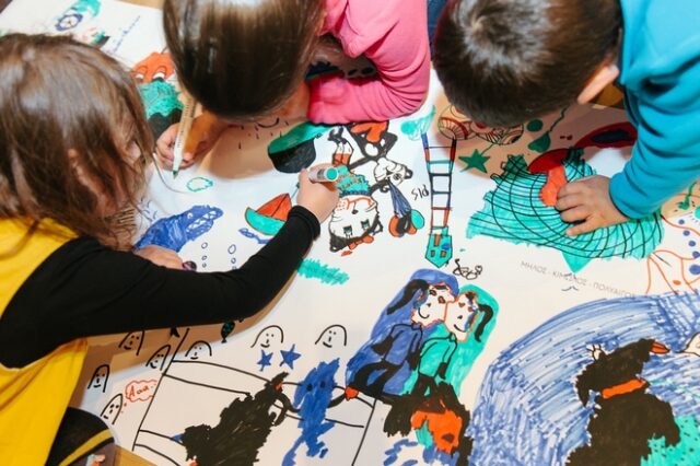 Φαντάσου τι κρύβει το λυχνάρι: 23.000 συμμετοχές, 27 νικητές, 100 διακριθέντες στο φετινό παιδικό διαγωνισμό ζωγραφικής