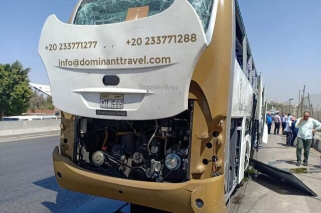 Αίγυπτος: Έκρηξη σε τουριστικό λεωφορείο στην περιοχή των Πυραμίδων