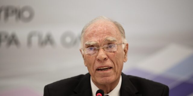 Λεβέντης: Απορώ που ο λαός ψήφισε Βαρουφάκη και Βελόπουλο