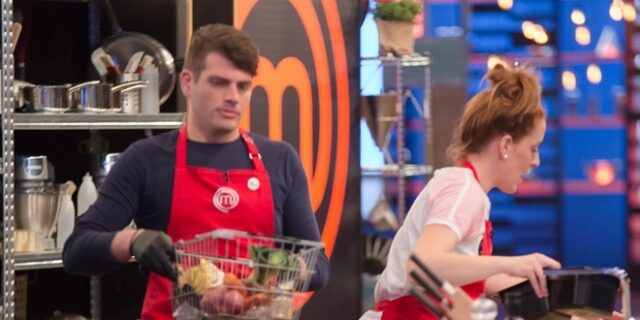 MasterChef: Χαμός με τις φωνές της Σπυριδούλας – “Πείτε της να βγάλει το σκασμό”