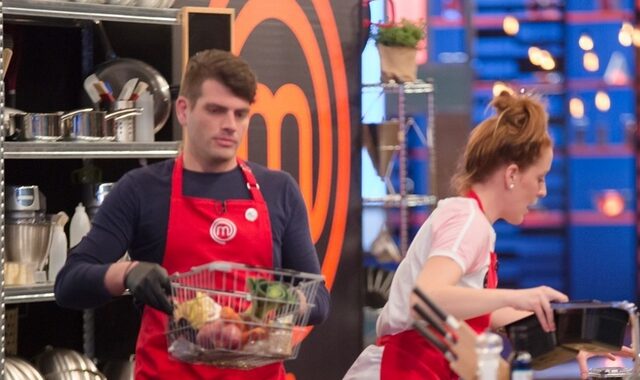 MasterChef: Χαμός με τις φωνές της Σπυριδούλας – “Πείτε της να βγάλει το σκασμό”