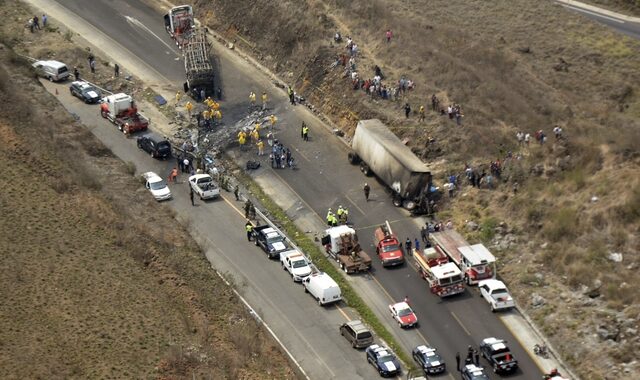 Μεξικό: Τουλάχιστον 21 νεκροί και 30 τραυματίες σε τροχαίο με λεωφορείο
