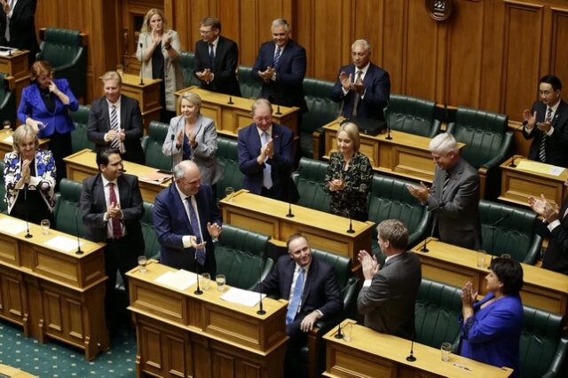 Guardian: Κατά συρροήν βιαστής εργάζεται στο Κοινοβούλιο της Ν. Ζηλανδίας – Έρευνες για εντοπισμό του