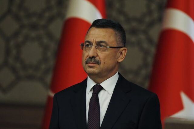Τούρκος αντιπρόεδρος: Δεν θα υποκύψουμε σε κυρώσεις των ΗΠΑ για τους S-400