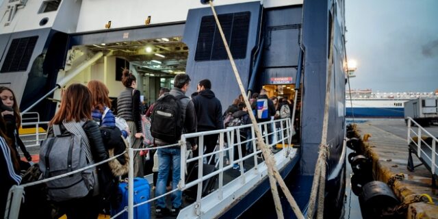 Μεταφορικό Ισοδύναμο σε πλοία και αεροπλάνα: Πώς ωφελούνται οι νησιώτες – Τι πρέπει να γνωρίζουν