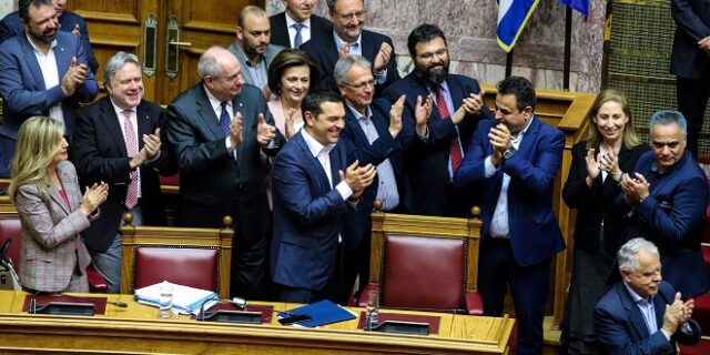 Ψήφος εμπιστοσύνης στην κυβέρνηση με 153 “ναι” – Υπερψήφισε ο Σαρίδης