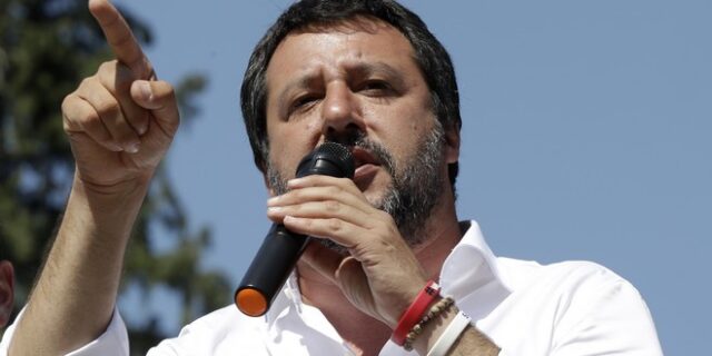 Στο εδώλιο για το προσφυγικό ο Σαλβίνι