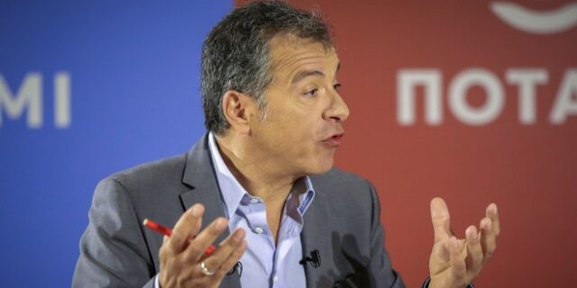 Θεοδωράκης: Μαυρίστε τον ΣΥΡΙΖΑ, χωρίς να μαυρίσετε την ψυχή σας ψηφίζοντας Δεξιά