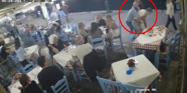 Βίντεο: Η στιγμή που υπεύθυνος ταβέρνας στα Χανιά σώζει πελάτη από πνιγμό