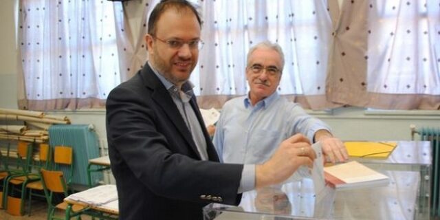Θεοχαρόπουλος: Σήμερα ο ελληνικός λαός αποφασίζει μεταξύ προοδευτικής πολιτικής ή συντηρητικής στροφής