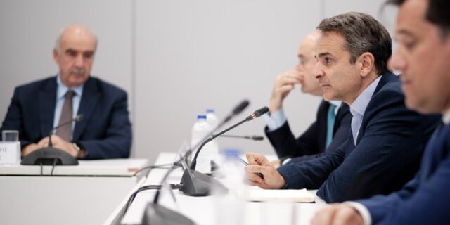 Οδηγίες Μητσοτάκη στα στελέχη της ΝΔ για τις εθνικές εκλογές: Μετριοπάθεια και όχι παροχολογία