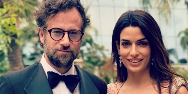 Κωστής Μαραβέγιας – Τόνια Σωτηροπούλου: Παντρεύτηκαν με πολιτικό γάμο στην Ύδρα