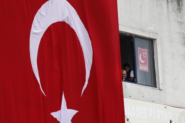 Τουρκικό ΥΠΕΞ: “Κακομαθημένο παιδί της ΕΕ η Ελλάδα”