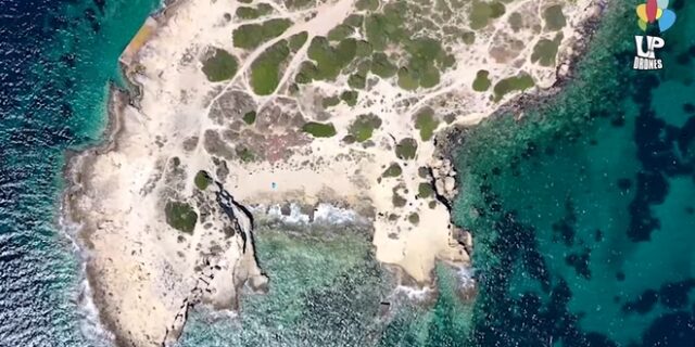 “Τα φιόρδ της Αττικής”: Αιξωνή και Βουλιαγμένη – Τα άκρα της χλιδής και της γαλήνης