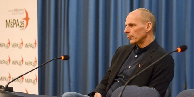 Βαρουφάκης: Η ιδέα για το “ντου” στο Νομισματοκοπείο ήταν του Φλαμπουράρη