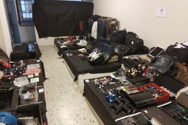 Συνελήφθησαν τα μέλη σπείρας που ρήμαξε δεκάδες τροχόσπιτα σε κατασκηνώσεις και αυτοκίνητα στο κέντρο της Αθήνας