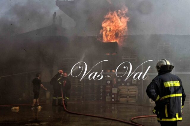 Χιλιομόδι: Κάηκε ολοσχερώς το σουπερμάρκετ