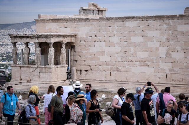 Γιατί αντικαθίσταται ο αρχιφύλακας της Ακρόπολης