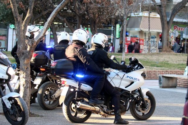 Σύλληψη διακινητή ναρκωτικών στην Καλλιθέα