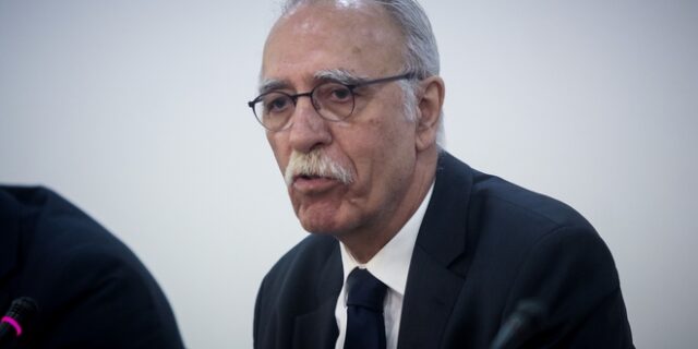 Βίτσας: Υπάρχουν νέα στελέχη που μπορούν να προβάλλουν καλύτερα τις θέσεις μας στην προεκλογική περίοδο.