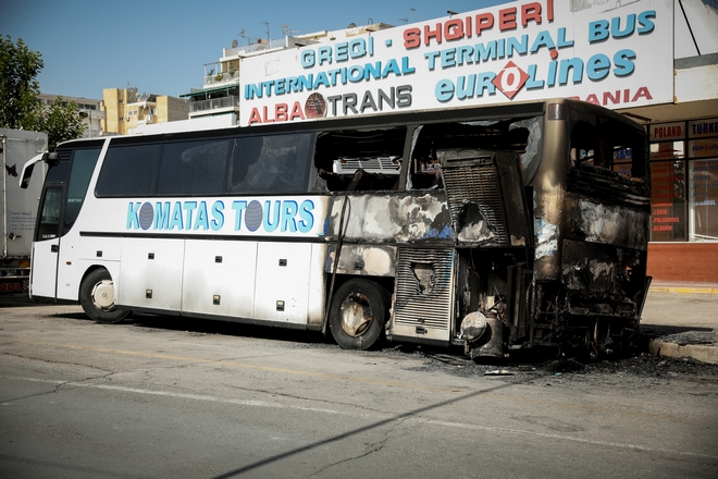 Εμπρηστική επίθεση σε πούλμαν που εκτελούσε δρομολόγια για Αλβανία