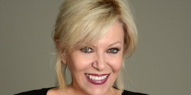 Διγενή: Παραιτούμαι από ευρωβουλευτής και συνεχίζω τον αγώνα