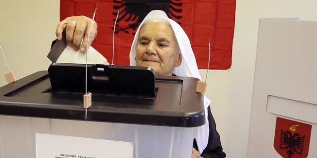 Αλβανία: Αβεβαιότητα για το εάν θα γίνουν οι δημοτικές εκλογές στις 30 Ιουνίου