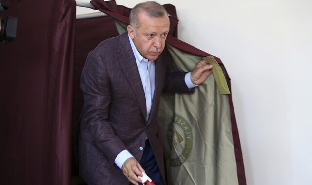 Εκλογές στην Κωνσταντινούπολη: Στη γραμμή Οτσαλάν για ουδετερότητα και ο Ντεμιρτάς