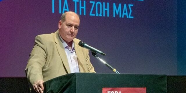 Με “Ρωμαίο και Ιουλιέτα”, μηνύματα για την αριστερά και καρφιά για Καραμανλή η ομιλία Φίλη