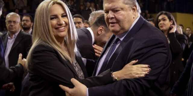 ΚΙΝΑΛ για Βενιζέλο: Μόνος του αποφάσισε να φύγει – Πήρε αποστάσεις για την αυτόνομη πορεία