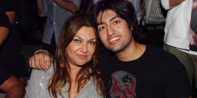 Η Καίτη Γαρμπή δεν επιτρέπει στον γιο της να φέρνει κοπέλες στο σπίτι