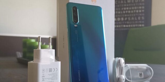 Huawei P30: Ένα διαμαντάκι στη “σκιά” του P30 Pro