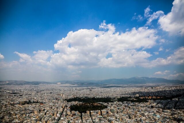 Βελτιωμένος καιρός το Σάββατο σχεδόν σε όλη τη χώρα