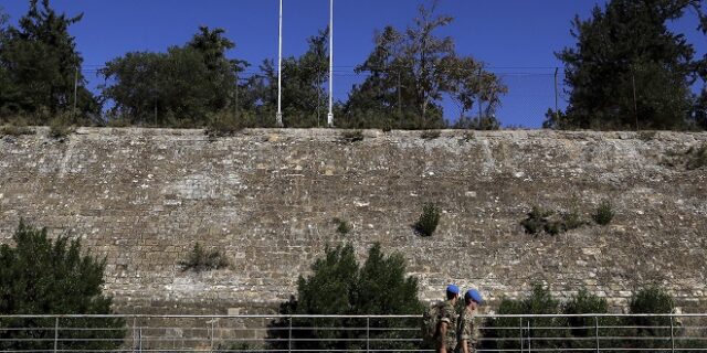 Φόβοι για αντίποινα από την Τουρκία και για διχοτόμηση στην Κύπρο