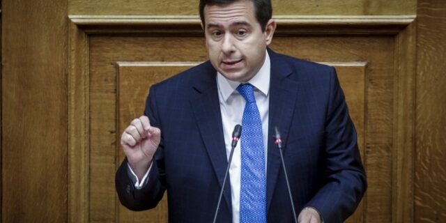 Δικαίωση Μηταράκη για την υπόθεση της εθελόντριας