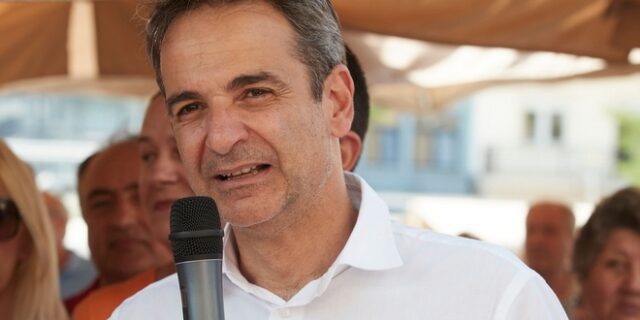 Μητσοτάκης προς αγρότες: Ποιος θέλετε να διαπραγματευθεί την ΚΑΠ, εγώ ή ο Τσίπρας;