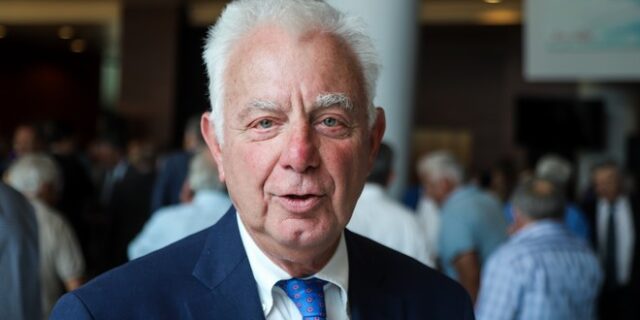 Επικεφαλής της Επιτροπής για την Αναθεώρηση του Συντάγματος