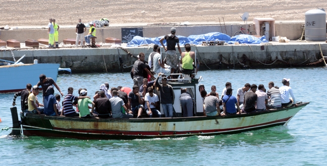 Λιβύη: Πτώματα γυναίκας και παιδιού ανασύρθηκαν μετά από ναυάγιο-27 ακόμα μετανάστες αγνοούνται