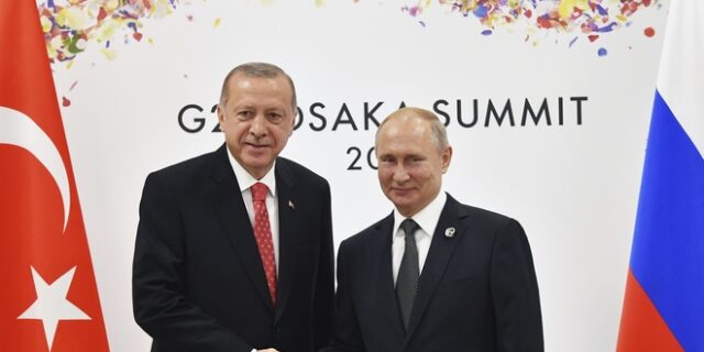 G20: Ο Πούτιν πρότεινε στον Ερντογάν ενίσχυση της συνεργασίας στις επενδύσεις