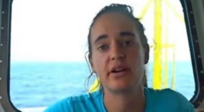 Ελεύθερη η Καρόλα Ρακέτε – ΜΚΟ “ξανασαλπάρουν” στα νερά της Μεσόγειου